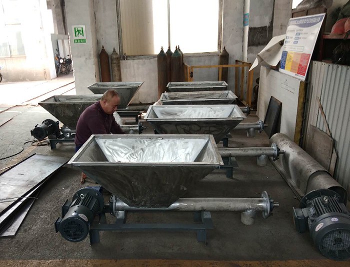 螺旋輸送（sòng）機